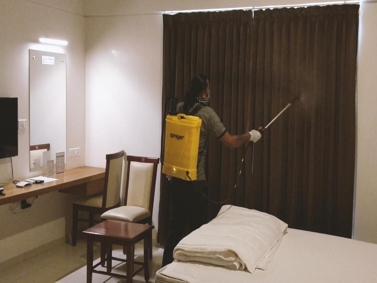 Heritage Inn ไมซอร์ ภายนอก รูปภาพ