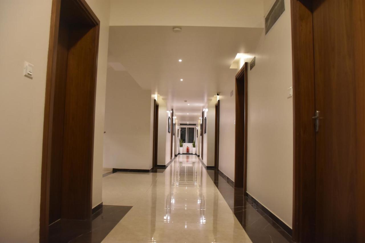 Heritage Inn ไมซอร์ ภายนอก รูปภาพ