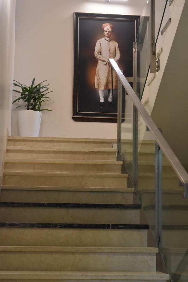 Heritage Inn ไมซอร์ ภายนอก รูปภาพ
